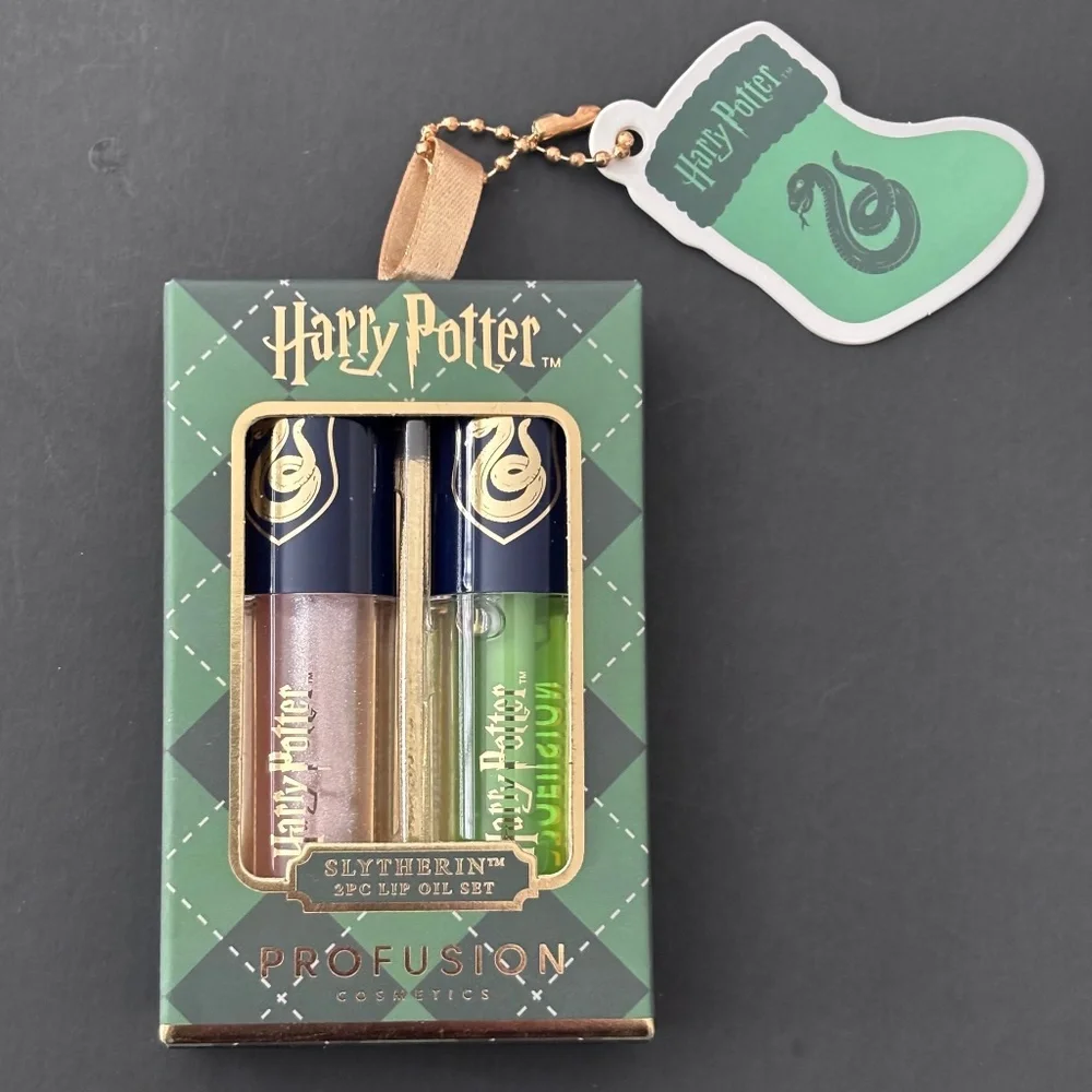 (4 LOT) Harry Potter Profusion Cosmetics Lip Oil 2-Piece Set Holiday Christmas